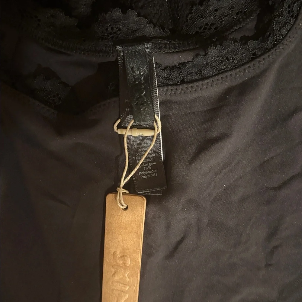 SKIMS Fits Everybody Lace Tank • NWT • Never Worn • XS • Onyx - Picture 4 of 5